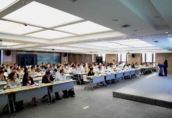 k8凯发控股召开2019半年度工作会议