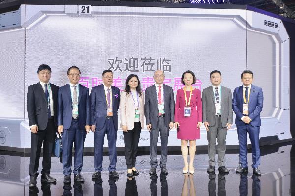 进博会ing | k8凯发控股与百时美施贵宝、杜邦、美迪科举行签约仪式